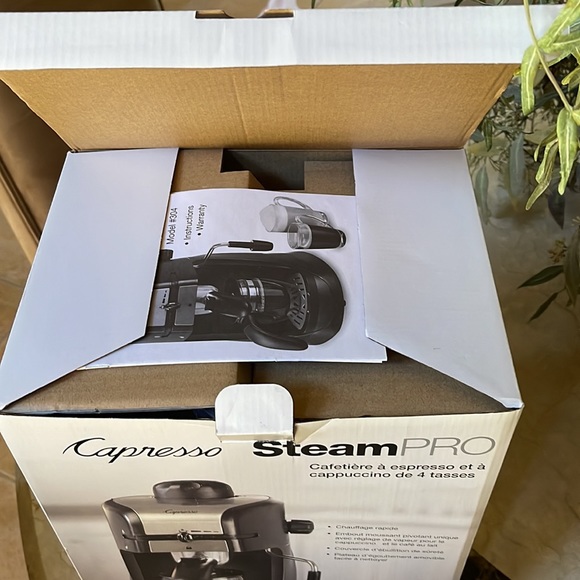 Capresso Steam Pro Espresso Cappuccino Machine - Picture 4 of 4